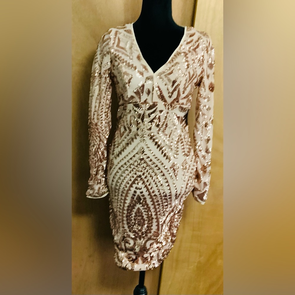 BRAND NEW! Sequins design!